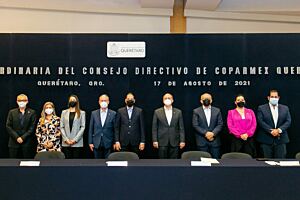 COPARMEX Queretaro reconoce a Francisco Dominguez por su trabajo durante su gobierno 2