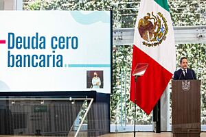 Francisco Domínguez hizo entrega de su 6to informe de gobierno en Querétaro