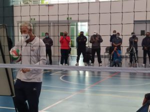 Entrenadores queretanos de vóleibol participan en clínica internacional impartida por profesionales