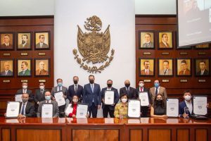 Gobernador Mauricio Kuri entregó el Premio al Mérito Empresarial 2021