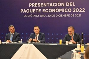 Mauricio Kuri presenta Paquete Económico 2022 a empresarios de Querétaro
