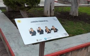 SECTUR instaló señalética turística incluyente en Pueblos Mágicos de Querétaro